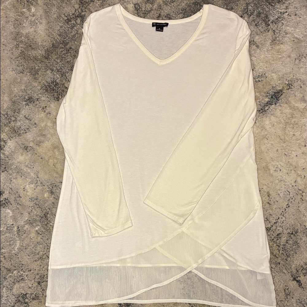 new directions White V-Neck Long Sleeve Layered Hem Top